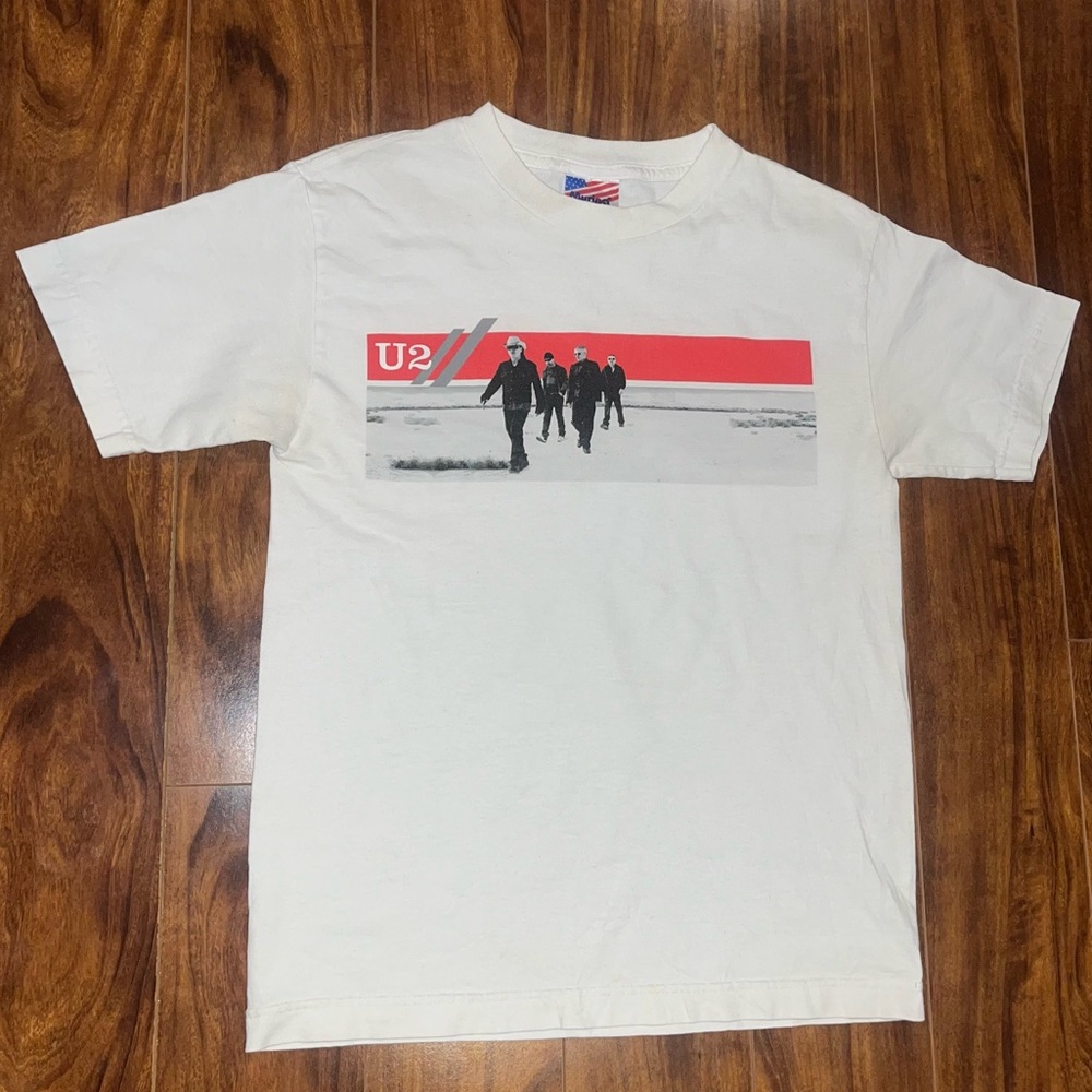 Vintage U2  VERTIGO 2005 Concert tour t-shirt Small White Cowboy